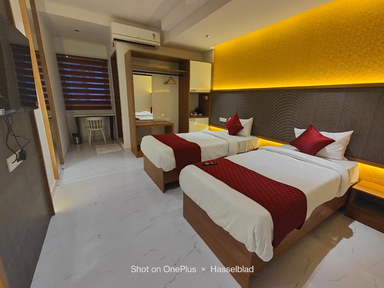 Hotel La Premier Hyderabad Exterior foto